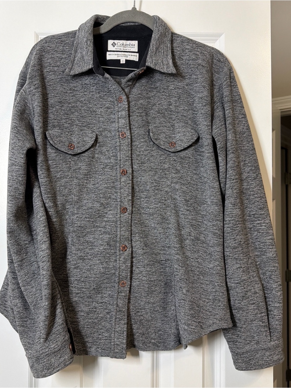 Columbia Women's Gray Button-Up Shirt Jacket